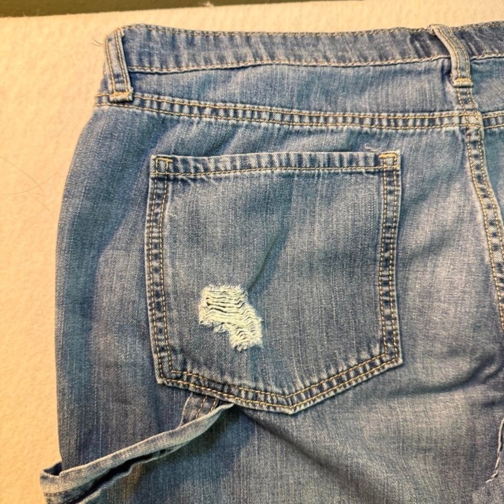 Gap blue cargo style jeans with distressed details Size 12 Y2K style - Picture 7 of 8